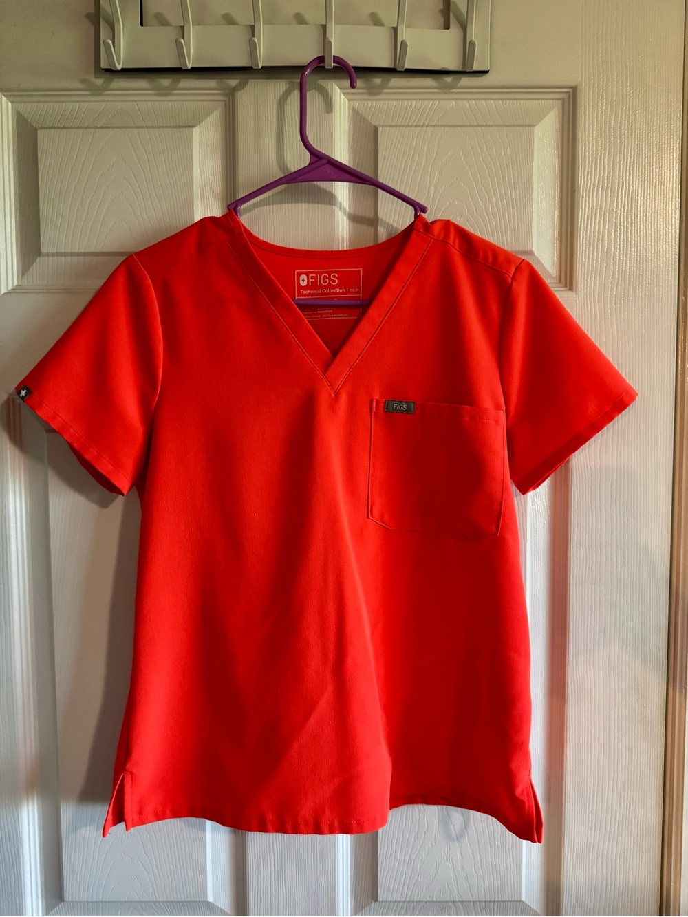 FIGS Catarina Scrub Top - Neon Orange
